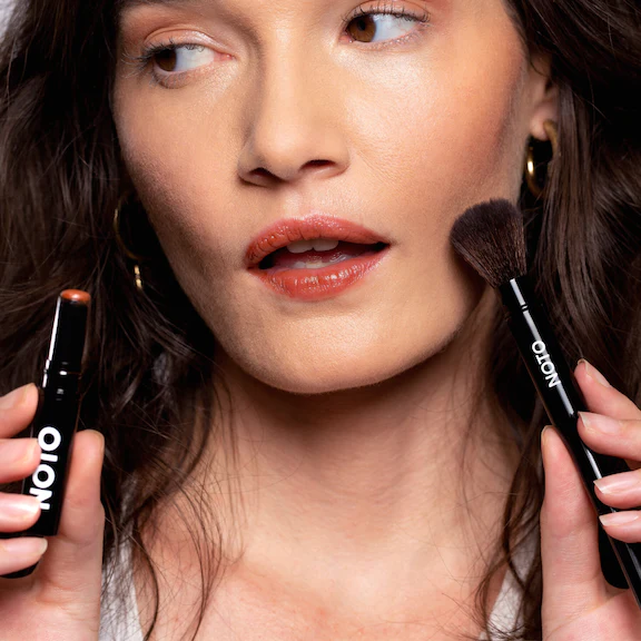 FLUXUS - MULTI-BENE STICK // LIPS + CHEEKS - Image 4