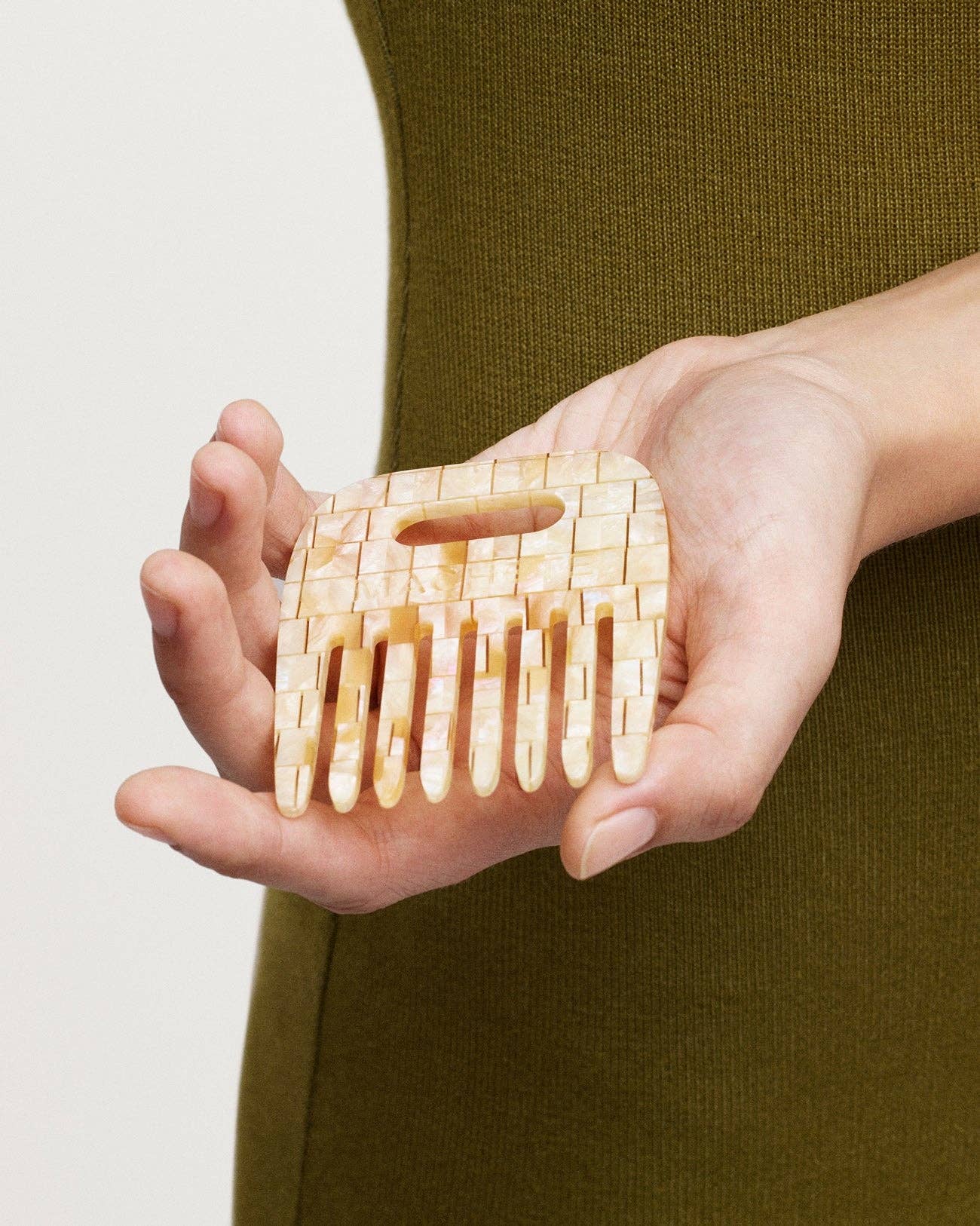 No. 4 Comb - Image 4